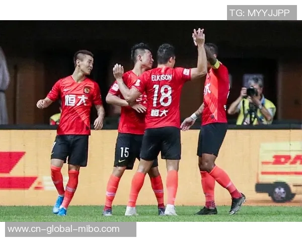 中超足协杯焦点战恒大对决上港激情碰撞期待精彩瞬间